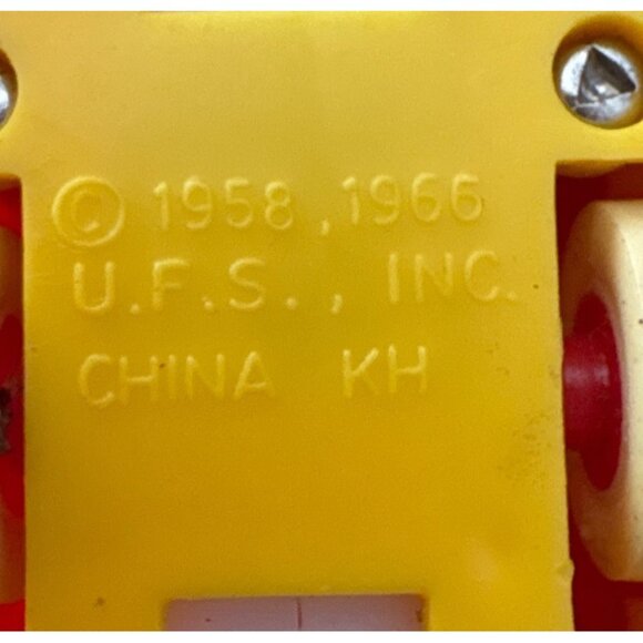 Vintage UFS Peanut Gang Push Down Toys Charlie Brown Train & Snoppy Plane - Picture 7 of 7